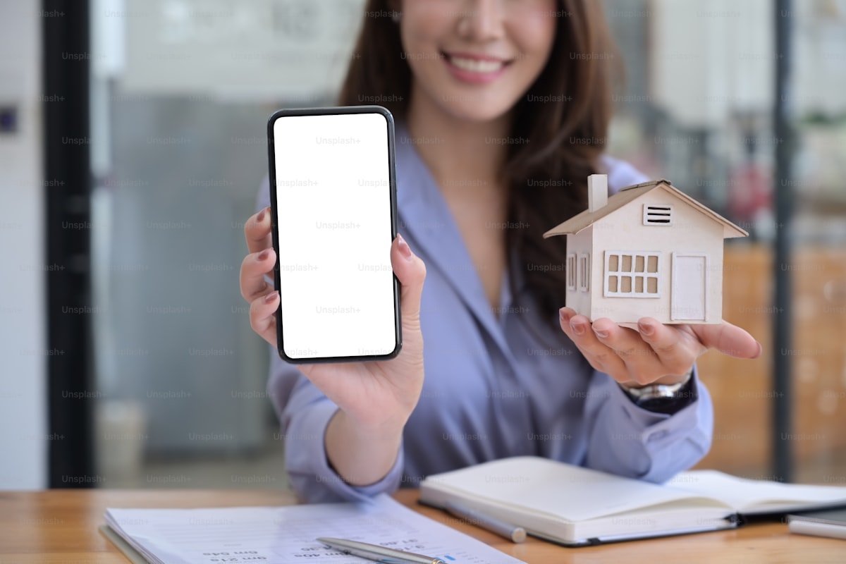Property notifications on mobile device